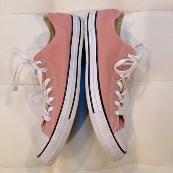 Converse Chuck Taylor Low-top All Star Unisex Pink/salmon Sneakers - Picture 3 of 8
